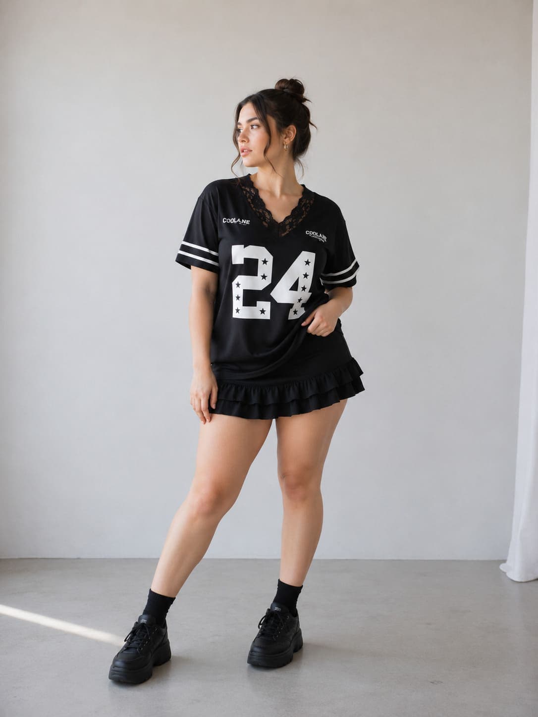 Remera oversize estampada 24 negra